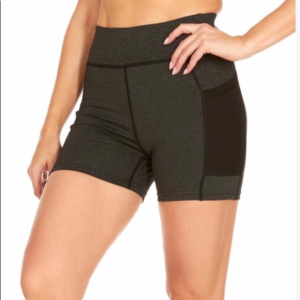🔴 Rag 4” shorts with pockets. size medium